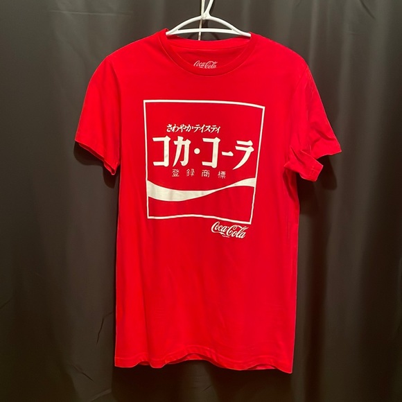 Coca-Cola Official merchandise Japan t-shirt RED - Picture 1 of 4